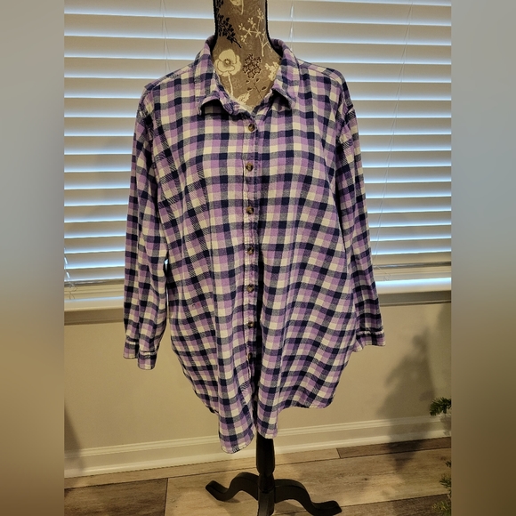 Woman Within Flannel Shirt - Picture 1 of 4